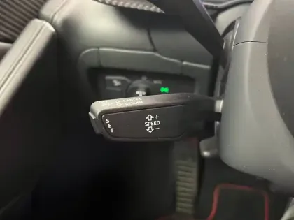 Photo 38 Audi R8  V10 Plus 5.2 FSI 610 S tronic 7 Quattro