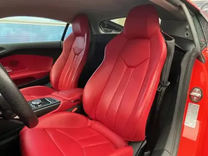 Photo 18 Audi R8  V10 Plus 5.2 FSI 610 S tronic 7 Quattro