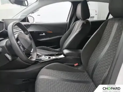 Photo 9 Peugeot 208  Electrique 50 kWh 136ch