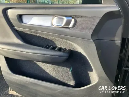 Photo 29 Volvo Xc40  T2 129 ch Geartronic 8