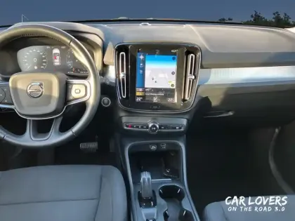Photo 16 Volvo Xc40  T2 129 ch Geartronic 8