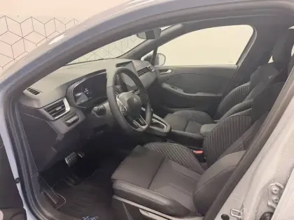 Photo 20 Renault Clio  E-Tech full hybrid 145 ch GSR2