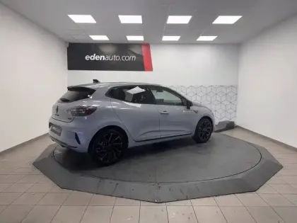 Photo 14 Renault Clio  E-Tech full hybrid 145 ch GSR2