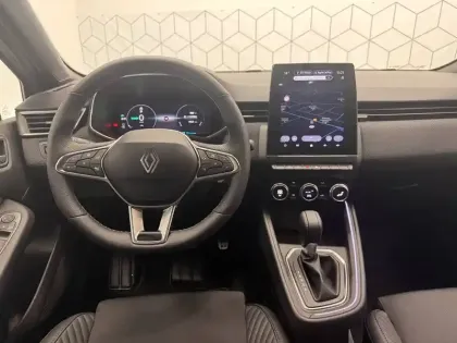 Photo 21 Renault Clio  E-Tech full hybrid 145 ch GSR2