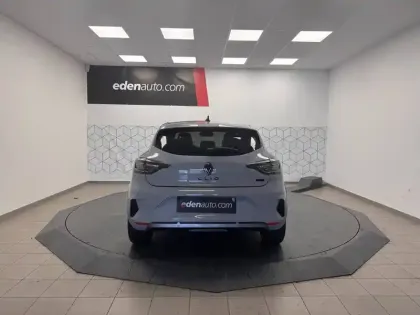 Photo 5 Renault Clio  E-Tech full hybrid 145 ch GSR2