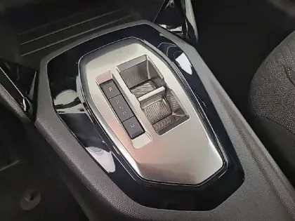 Photo 69 Peugeot 208  Hybrid 110 e-DCS6