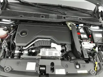 Photo 17 Peugeot 208  Hybrid 110 e-DCS6