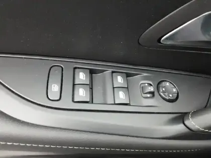 Photo 13 Peugeot 208  Hybrid 110 e-DCS6