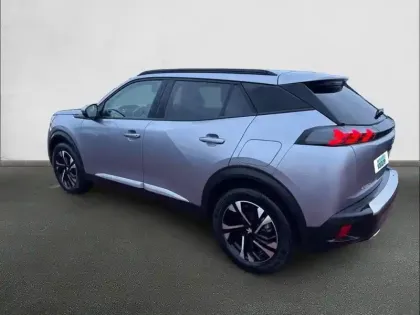 Photo 6 Peugeot 2008  PureTech 130 S&S EAT8