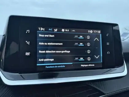 Photo 19 Peugeot 2008  PureTech 130 S&S EAT8