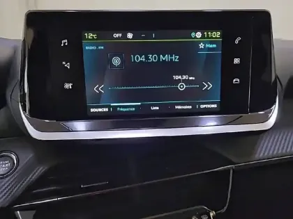 Photo 18 Peugeot 208  Electrique 50 kWh 136ch