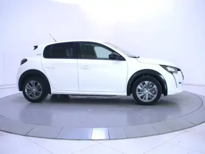 Photo 71 Peugeot 208  Electrique 50 kWh 136ch