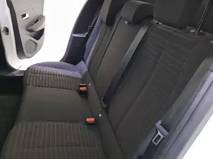 Photo 11 Peugeot 208  Electrique 50 kWh 136ch