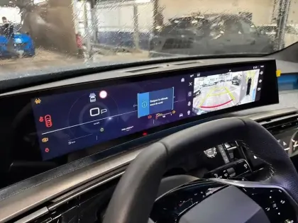 Photo 9 Peugeot 3008  Hybrid 145 e-DCS6