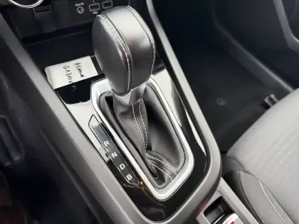 Photo 8 Renault Arkana  E-Tech hybride 145 - 22