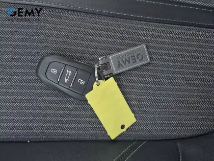 Photo 38 Peugeot 3008  Hybrid 225 e-EAT8