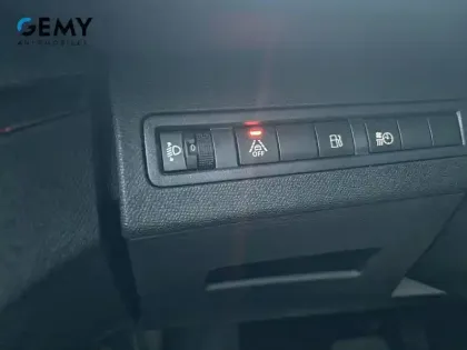 Photo 18 Peugeot 3008  Hybrid 225 e-EAT8