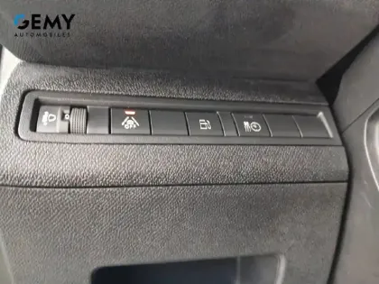 Photo 19 Peugeot 3008  Hybrid 225 e-EAT8