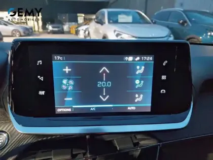 Photo 15 Peugeot 208  PureTech 100 S&S EAT8