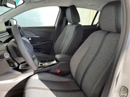 Photo 6 Peugeot 208  Electrique 50 kWh 136ch