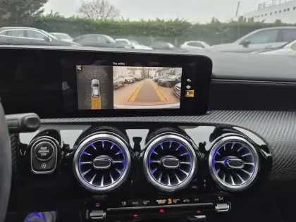 Photo 16 Mercedes Classe A  180 d 8G-DCT