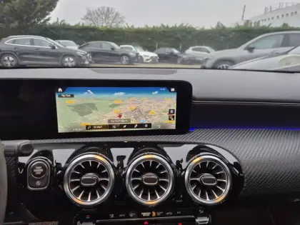 Photo 15 Mercedes Classe A  180 d 8G-DCT