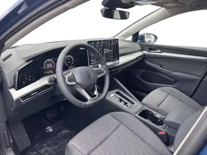 Photo 30 Volkswagen Golf  1.5 eHybrid 204 DSG6