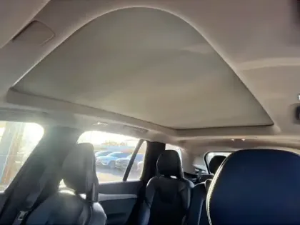 Photo 30 Volvo Xc90  B5 AWD 235 ch Geartronic 8 7pl