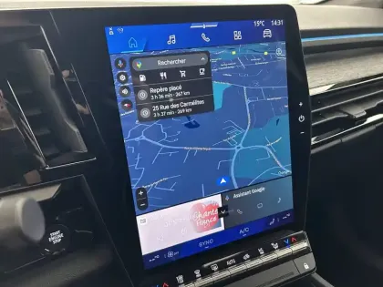 Photo 23 Renault Austral  E-Tech full hybrid 200 GSR2