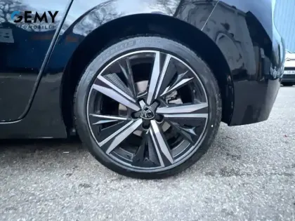 Photo 10 Peugeot 308  PureTech 130ch S&S EAT8