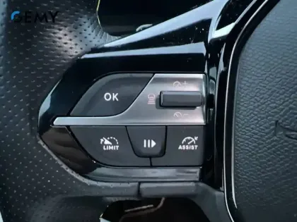 Photo 11 Peugeot 308  PureTech 130ch S&S EAT8