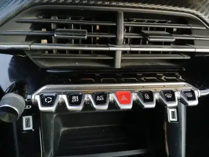 Photo 38 Peugeot 208 Gén. II Ph1 NG Active 5