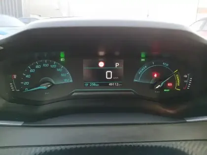 Photo 11 Peugeot 208  Electrique 50 kWh 136ch