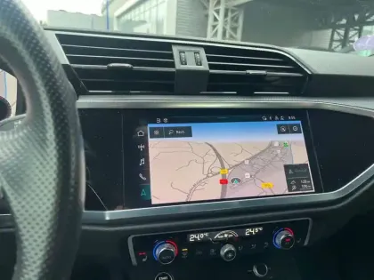 Photo 17 Audi Q3  35 TFSI 150 ch S tronic 7