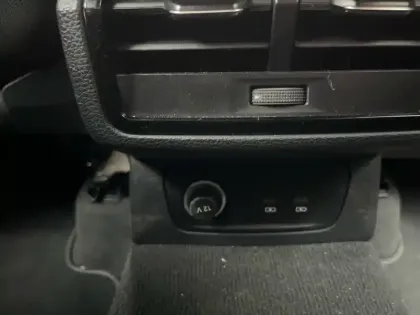 Photo 29 Audi Q3  35 TFSI 150 ch S tronic 7