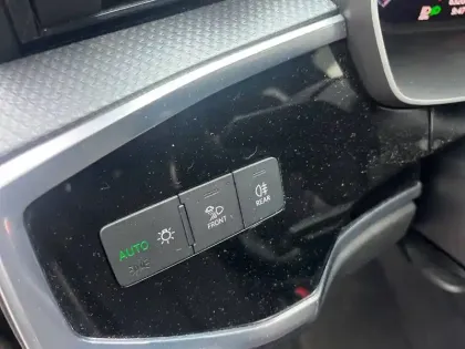 Photo 54 Audi Q3  35 TFSI 150 ch S tronic 7