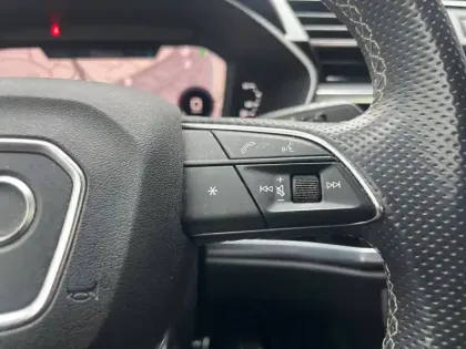 Photo 59 Audi Q3  35 TFSI 150 ch S tronic 7