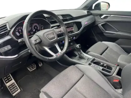 Photo 14 Audi Q3  35 TFSI 150 ch S tronic 7