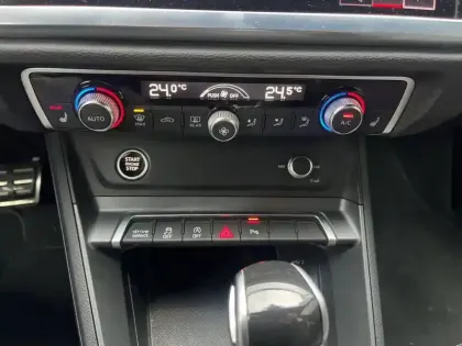 Photo 57 Audi Q3  35 TFSI 150 ch S tronic 7