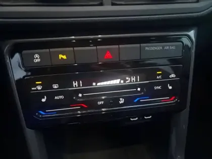 Photo 20 Volkswagen T-cross  1.0 TSI 110 Start/Stop BVM6