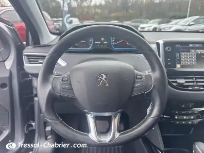 Photo 11 Peugeot 2008  1.2 PureTech 110ch S&S EAT6 Allure