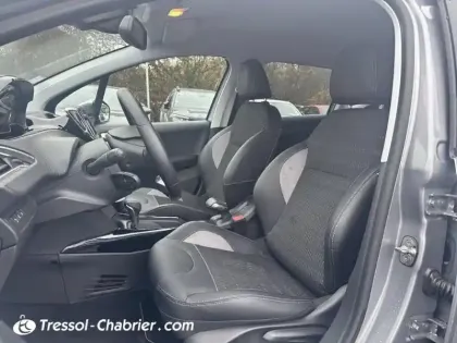 Photo 8 Peugeot 2008  1.2 PureTech 110ch S&S EAT6 Allure