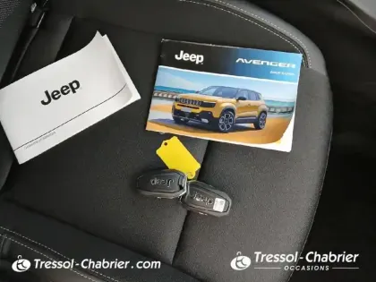 Photo 15 Jeep Avenger  1.2 Turbo T3 100 ch Summit