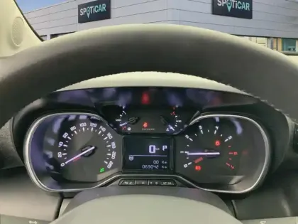 Photo 20 Citroën C3 Aircross  PureTech 130 S&S EAT6 Shine Pack