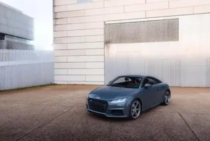 Photo 11 Audi Tt 45 TFSI 245 S tronic 7 Quaro 20 Years