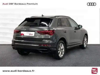 Photo 6 Audi Q3 45 TFSIe 245 ch S tronic 6 S line