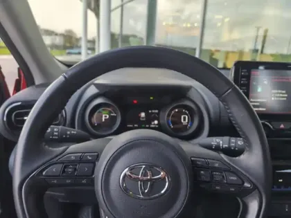 Photo 14 Toyota Yaris Hybride 1.5 HYBRID 116H DYNAMIC AUTO