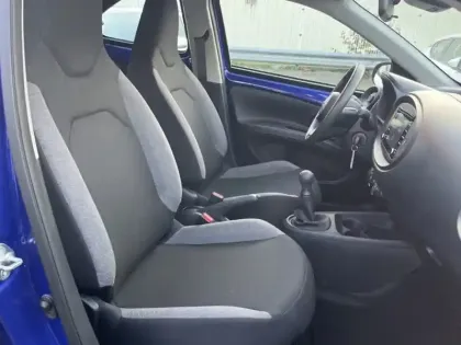 Photo 10 Toyota Aygo 1.0 VVT-i 72 Active Business CH BVM5 AC