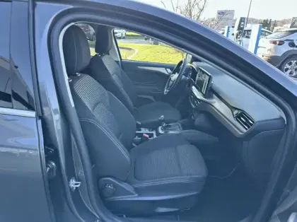 Photo 22 Ford Focus 1.0 EcoBoost mHEV 125ch Titanium X Business