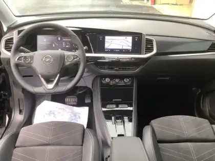 Photo 12 Opel Grandland 1.5 Diesel 130 ch BVA8 GS